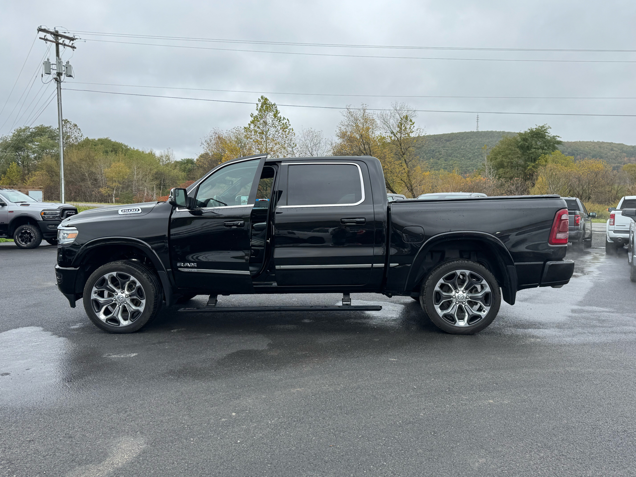 RAM 1500 Limited Crew Cab 4WD SWB 2023 RAM 1500 Limited Crew Cab 4WD SWB 2023