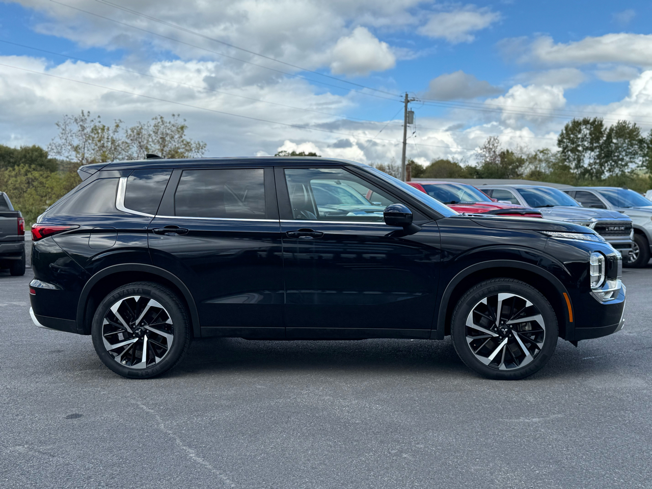 Mitsubishi Outlander SE 4WD 2024 Mitsubishi Outlander SE 4WD 2024