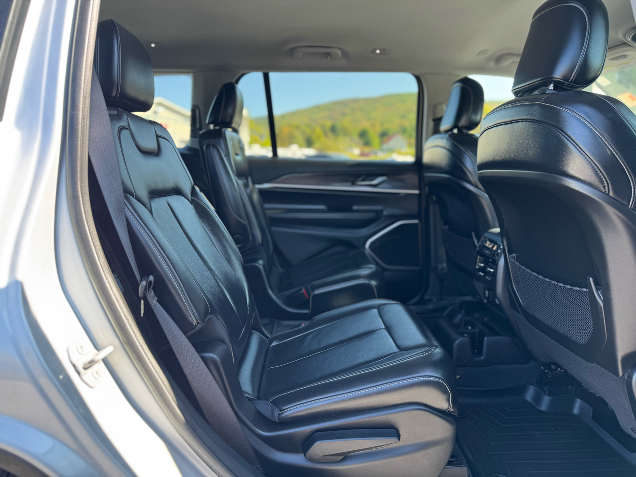 Jeep Grand Cherokee L Limited 4WD 2021 Jeep Grand Cherokee L Limited 4WD 2021