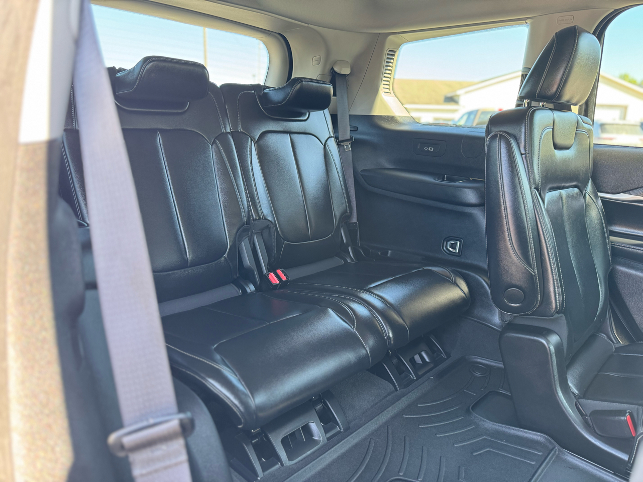 Jeep Grand Cherokee L Limited 4WD 2021 Jeep Grand Cherokee L Limited 4WD 2021