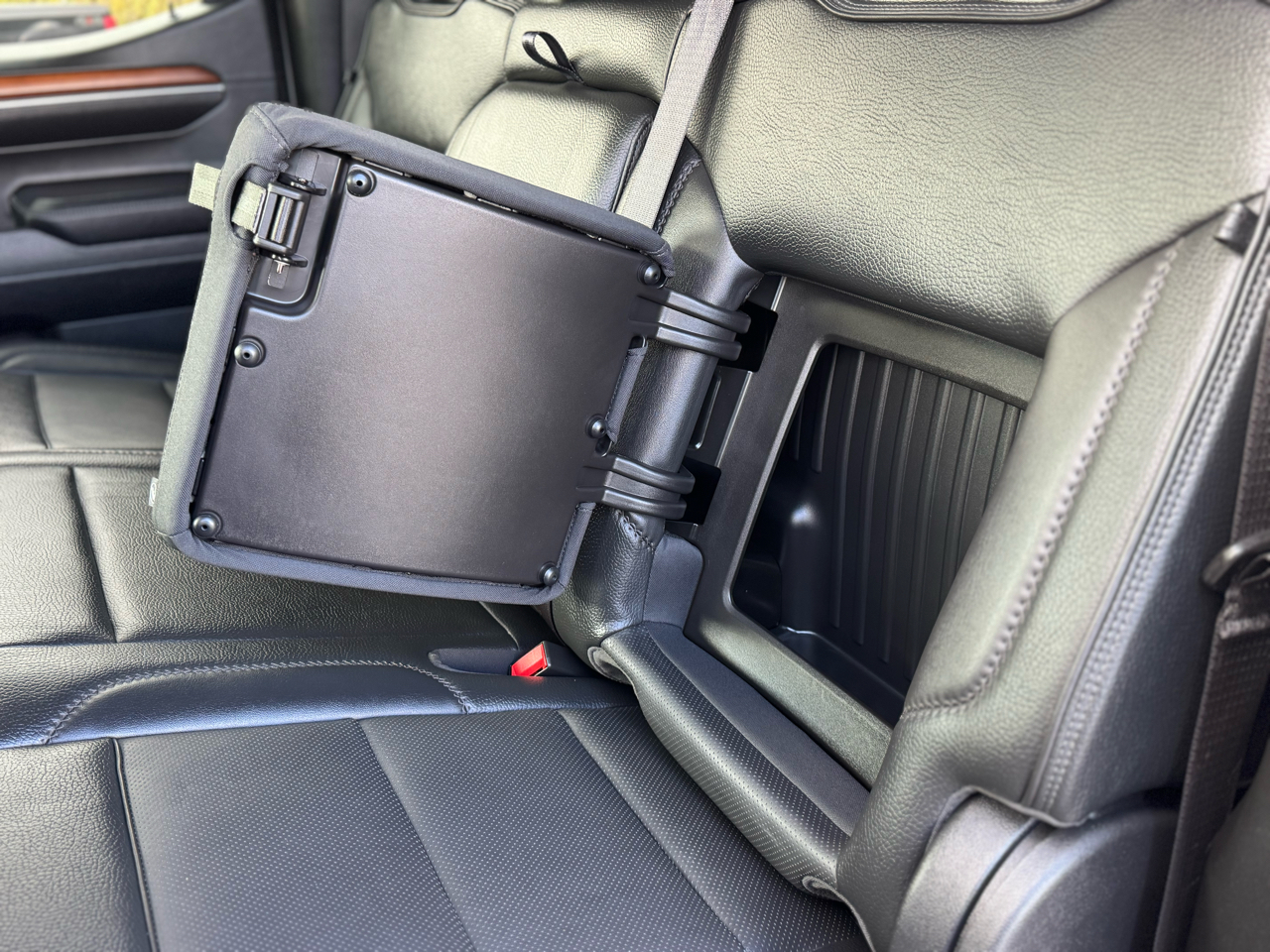 GMC Sierra 1500 Denali Crew Cab 4WD SWB 2023