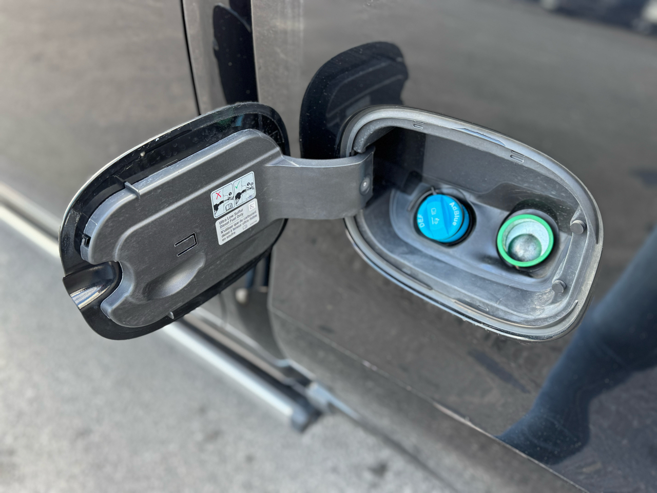 GMC Sierra 1500 Denali Crew Cab 4WD SWB 2023