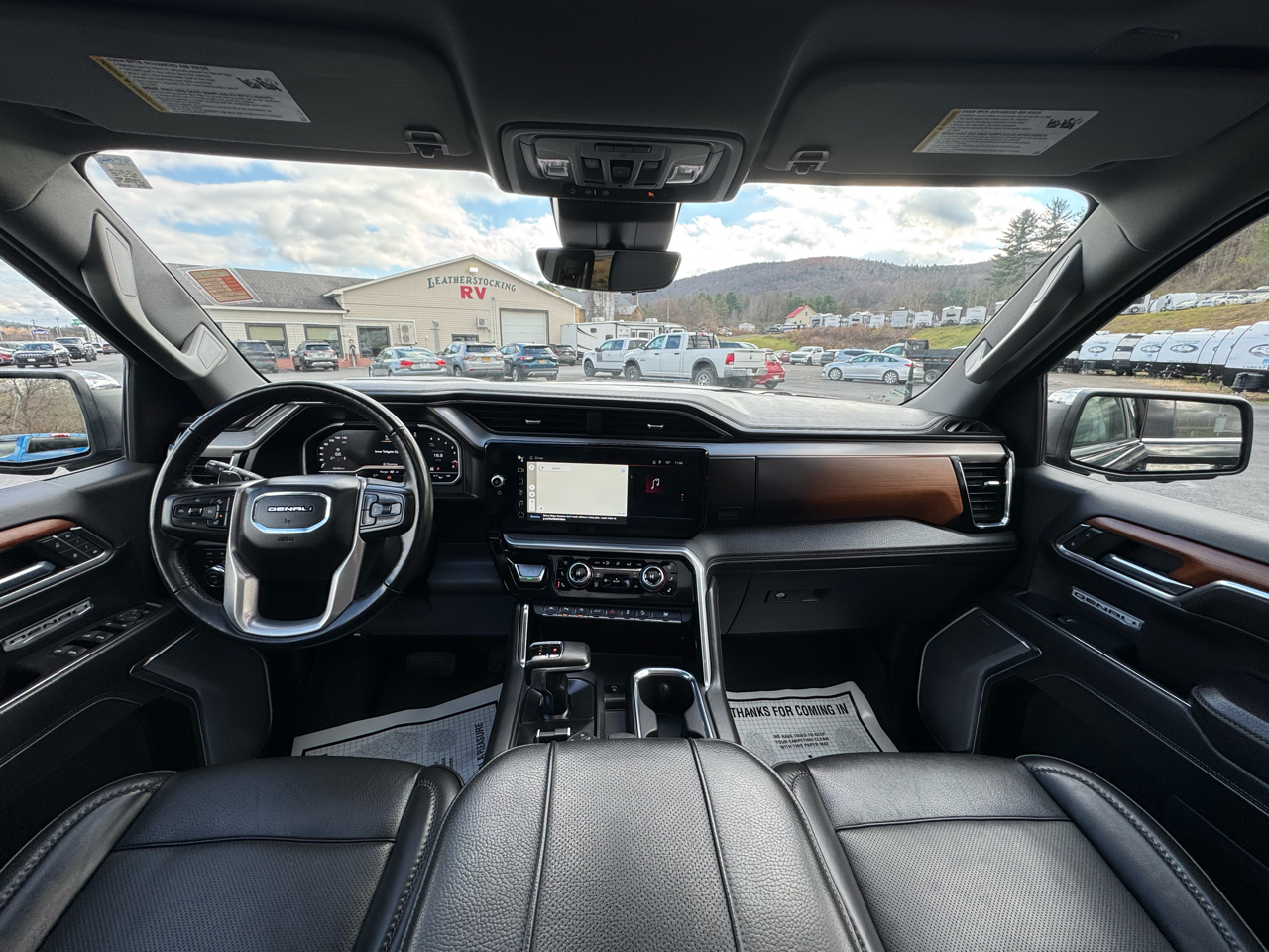 GMC Sierra 1500 Denali Crew Cab 4WD SWB 2023