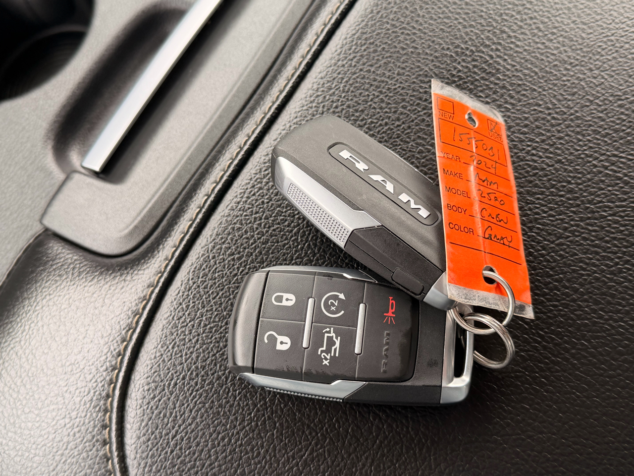 RAM 2500 Laramie Crew Cab 4WD 2024