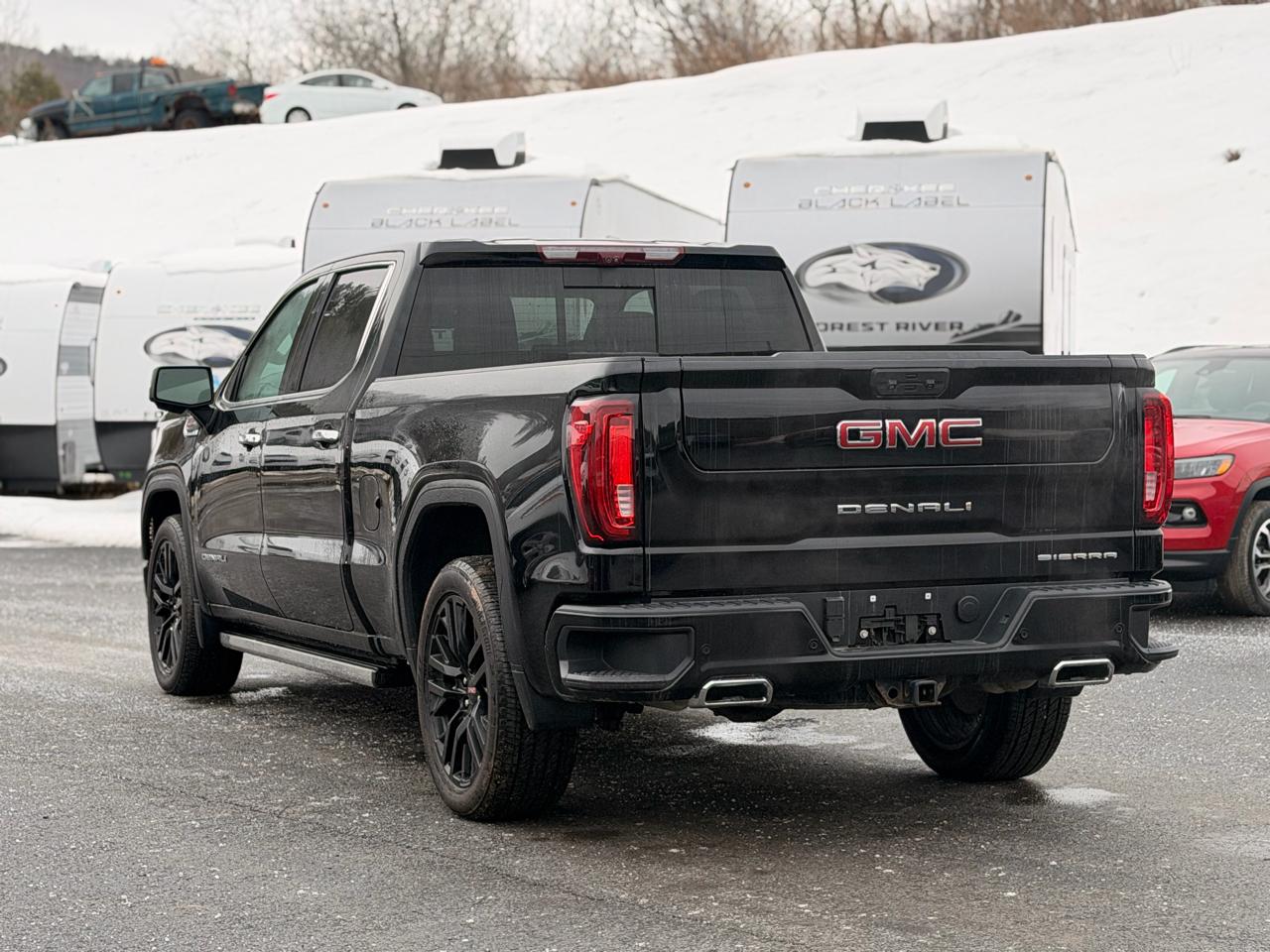 GMC Sierra 1500 Denali Crew Cab 4WD 2022