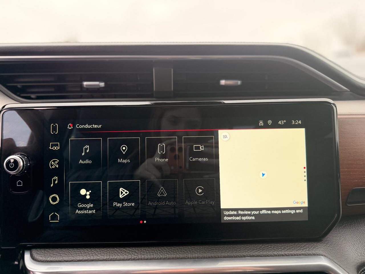 GMC Sierra 1500 Denali Crew Cab 4WD 2022