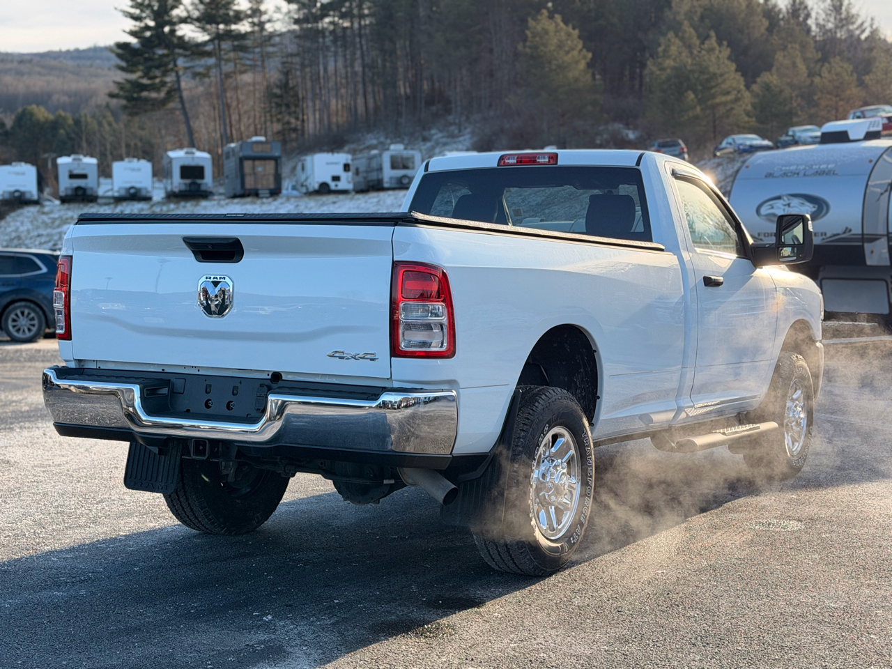 RAM 2500 Tradesman Reg Cab 4WD 2024
