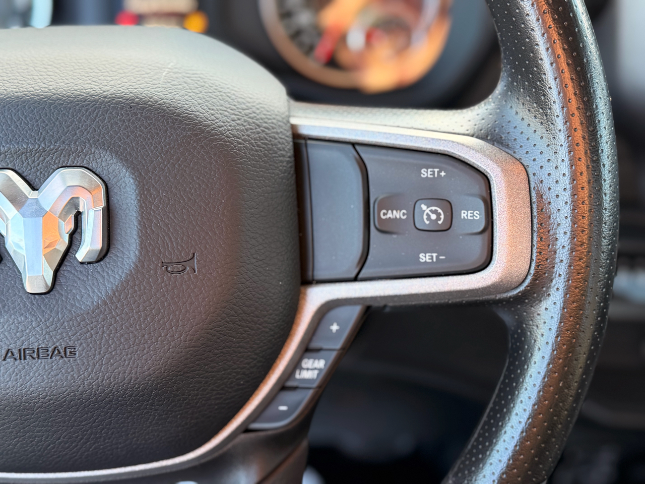 RAM 2500 Tradesman Reg Cab 4WD 2024