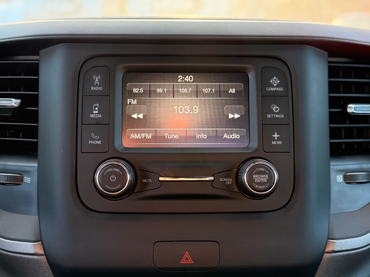 RAM 2500 Tradesman Reg Cab 4WD 2024