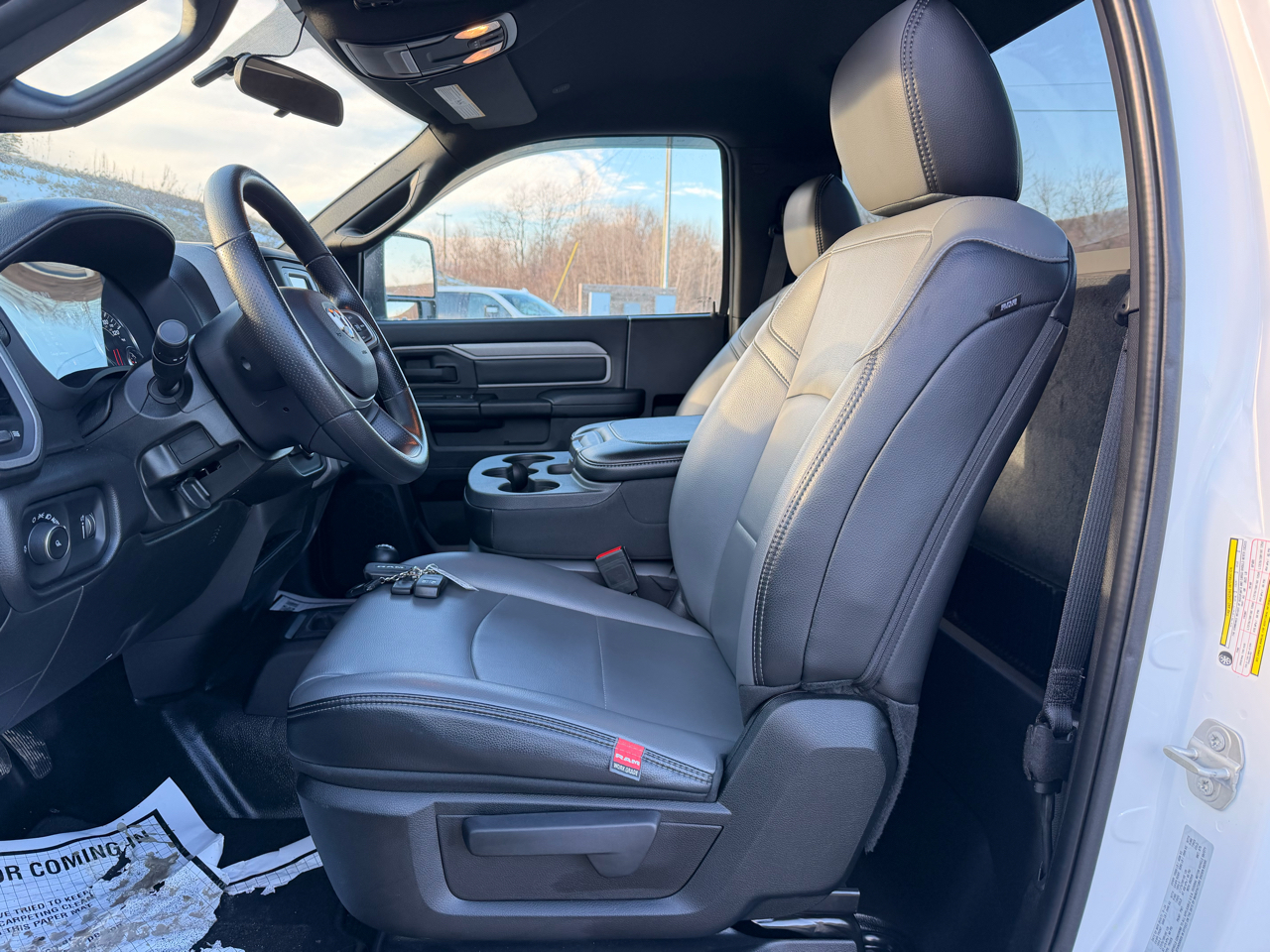 RAM 2500 Tradesman Reg Cab 4WD 2024