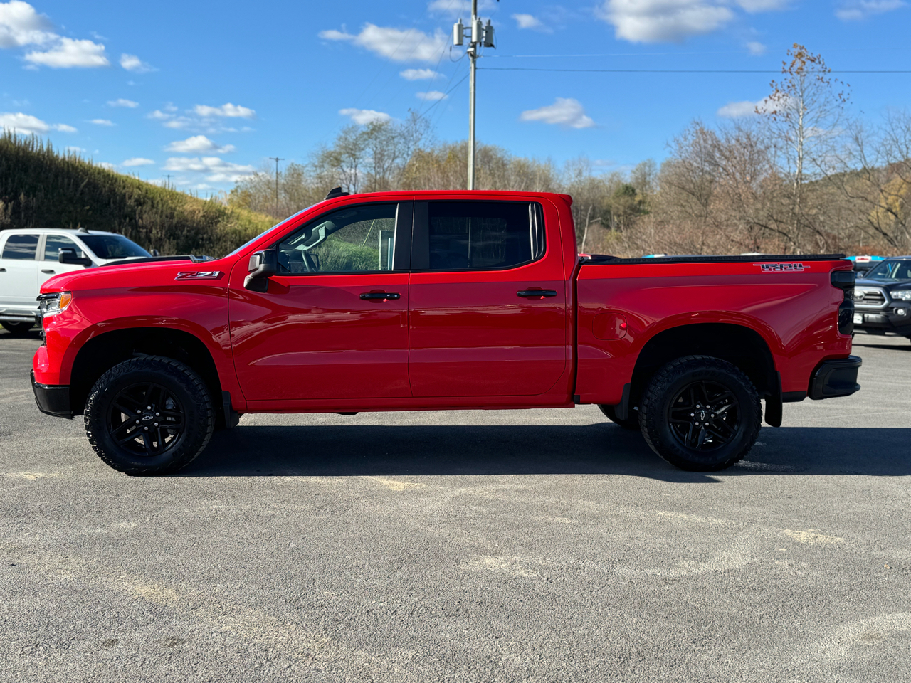 Chevrolet Silverado 1500 LT Trail Boss Crew Cab 4WD 2024 Chevrolet Silverado 1500 LT Trail Boss Crew Cab 4WD 2024