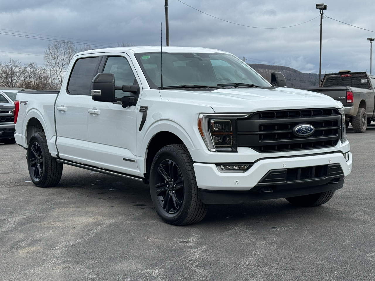 Ford F-150 Lariat SuperCrew 4WD 2023