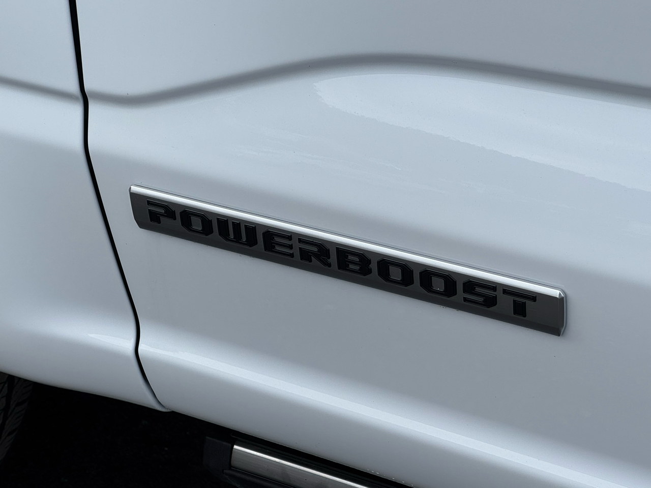 Ford F-150 Lariat SuperCrew 4WD 2023