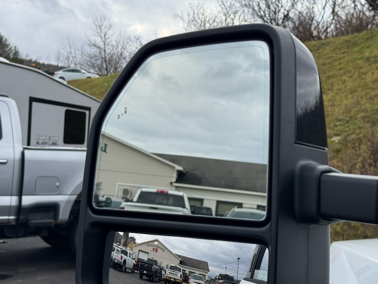 Ford F-150 Lariat SuperCrew 4WD 2023