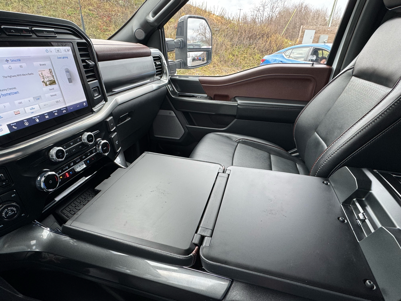 Ford F-150 Lariat SuperCrew 4WD 2023