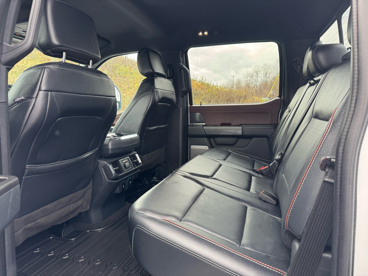 Ford F-150 Lariat SuperCrew 4WD 2023