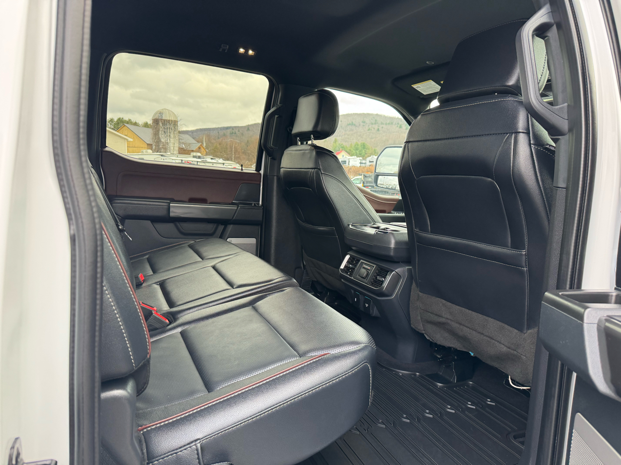 Ford F-150 Lariat SuperCrew 4WD 2023