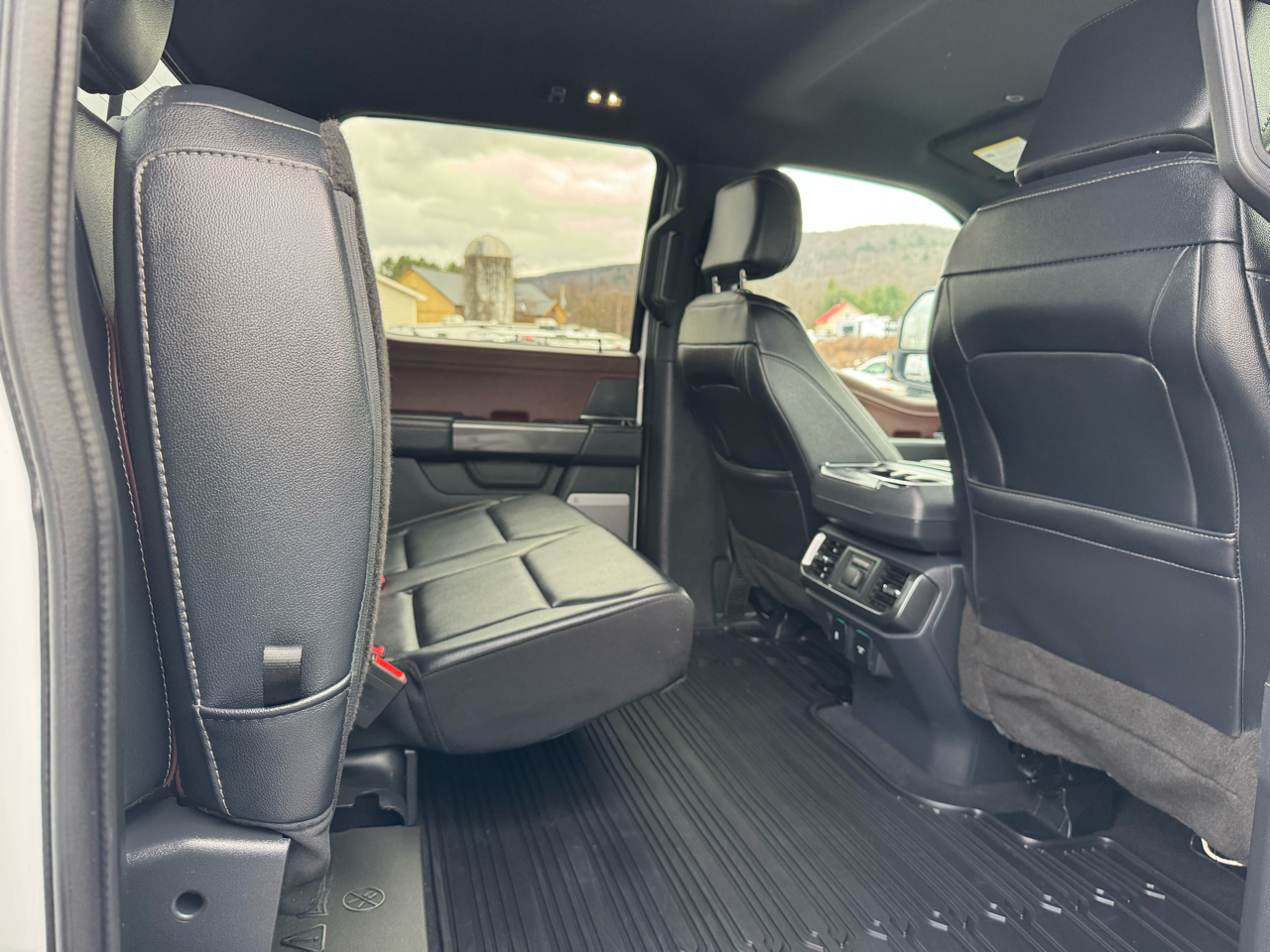 Ford F-150 Lariat SuperCrew 4WD 2023