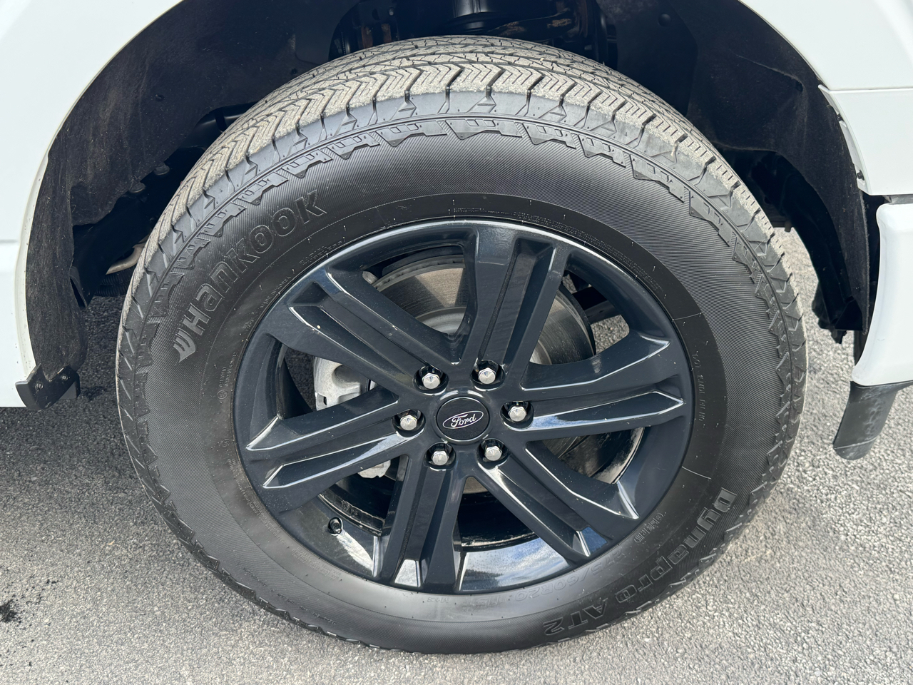 Ford F-150 Lariat SuperCrew 4WD 2023