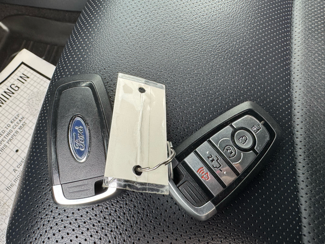 Ford F-150 Lariat SuperCrew 4WD 2023