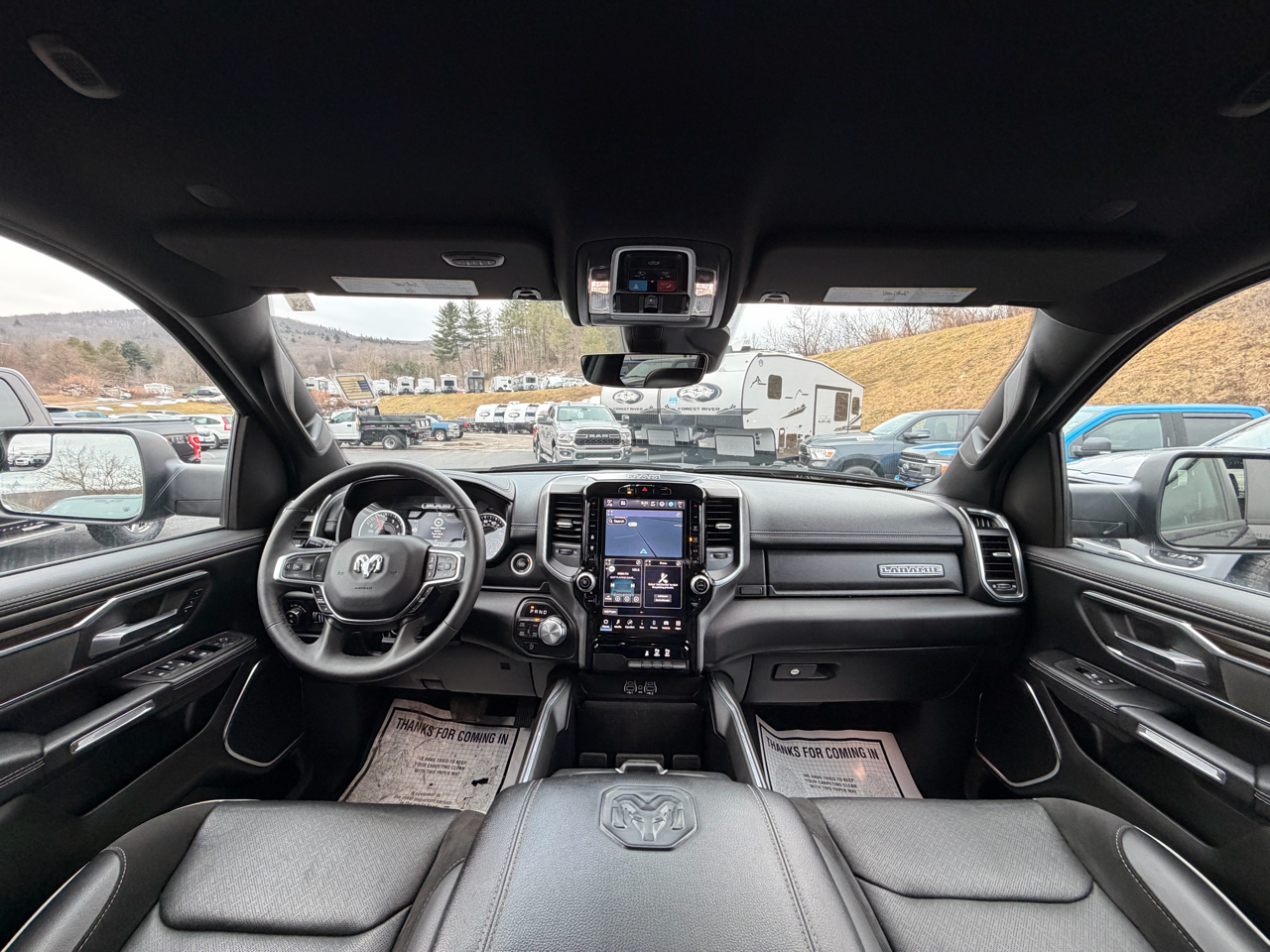 RAM 1500 Laramie Crew Cab SWB 4WD 2025