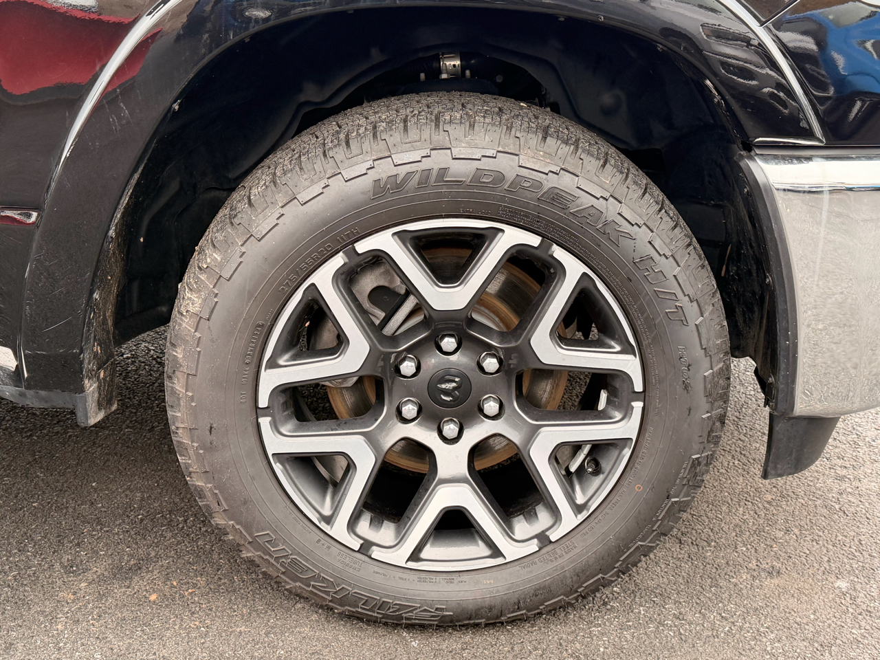 RAM 1500 Laramie Crew Cab SWB 4WD 2025