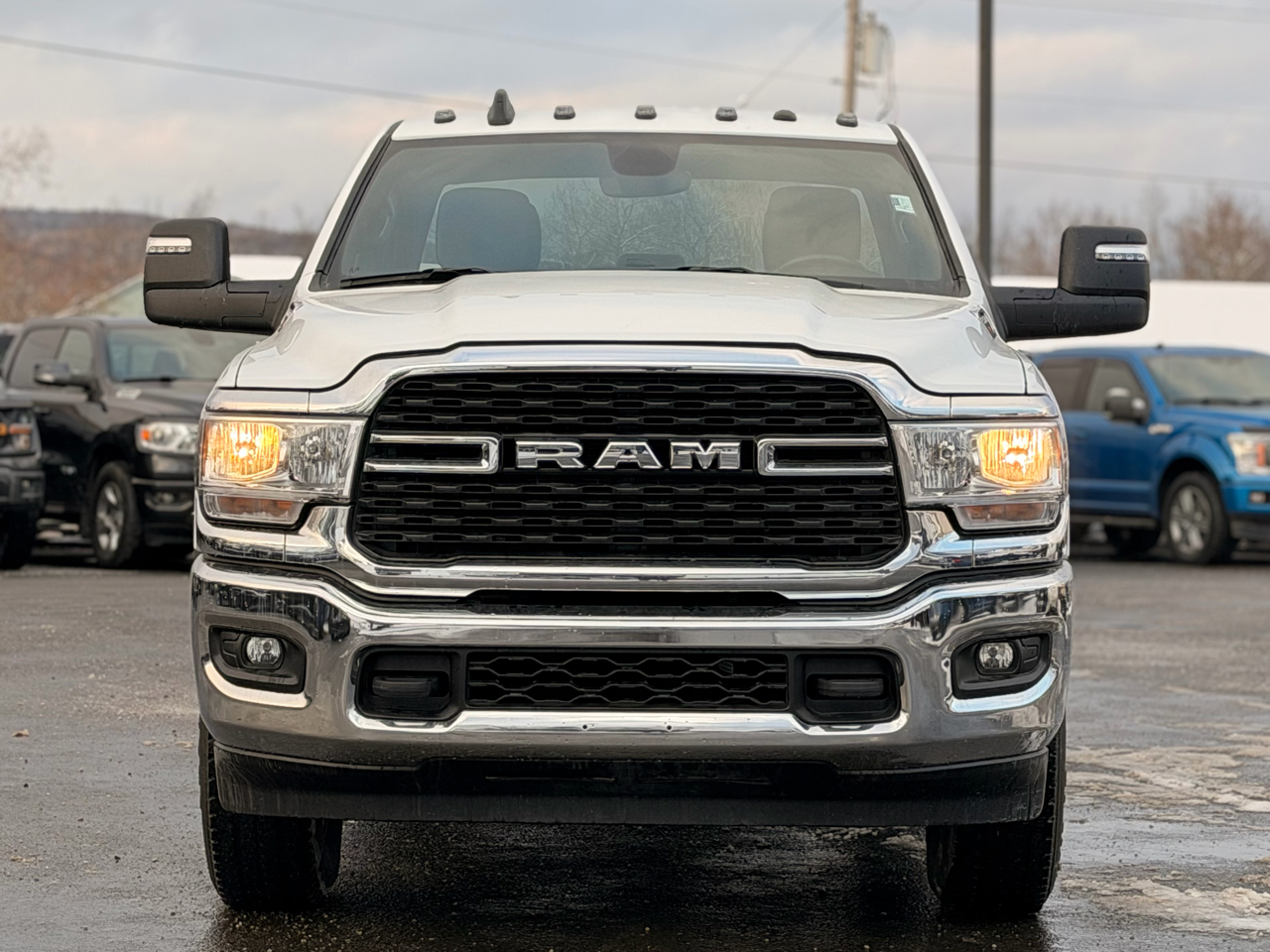 RAM 2500 Tradesman Crew Cab SWB 4WD 2023