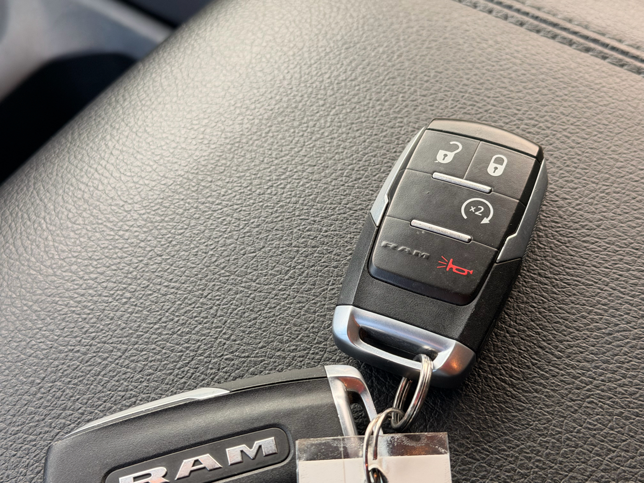 RAM 2500 Tradesman Crew Cab SWB 4WD 2023