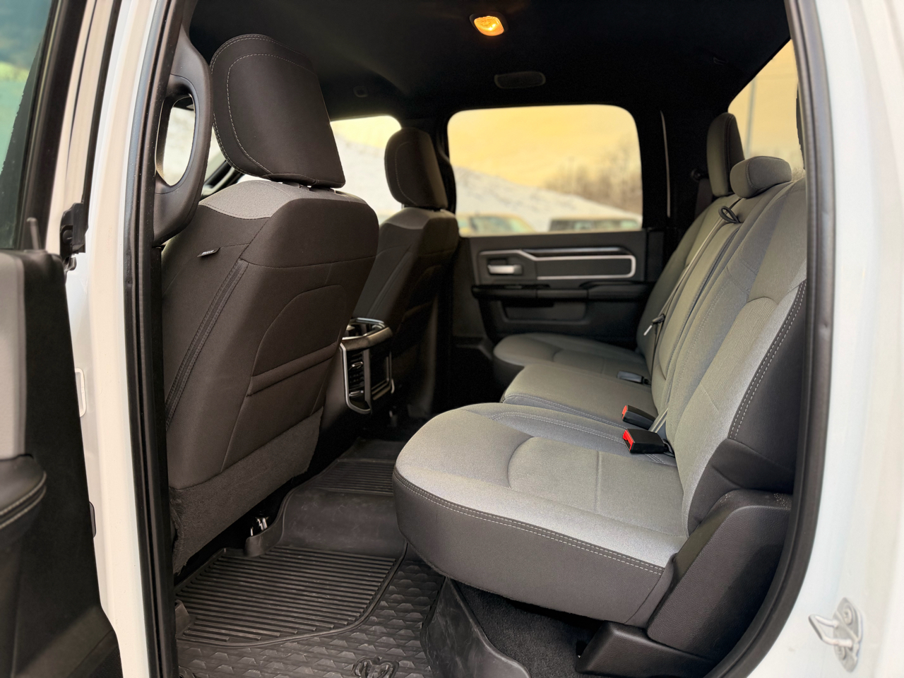 RAM 2500 Tradesman Crew Cab SWB 4WD 2023