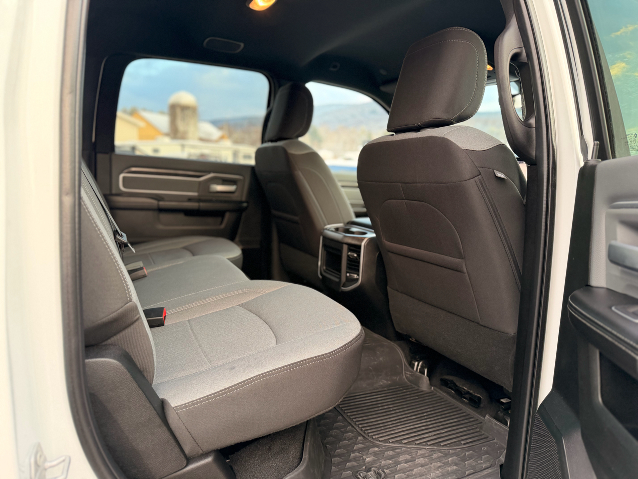 RAM 2500 Tradesman Crew Cab SWB 4WD 2023