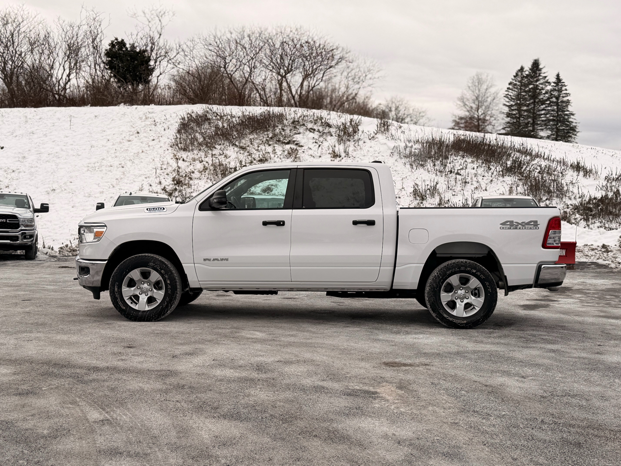 RAM 1500 Big Horn Crew Cab 4WD 2023