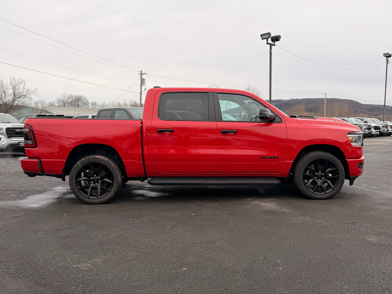 RAM 1500 Laramie Crew Cab SWB 4WD 2023