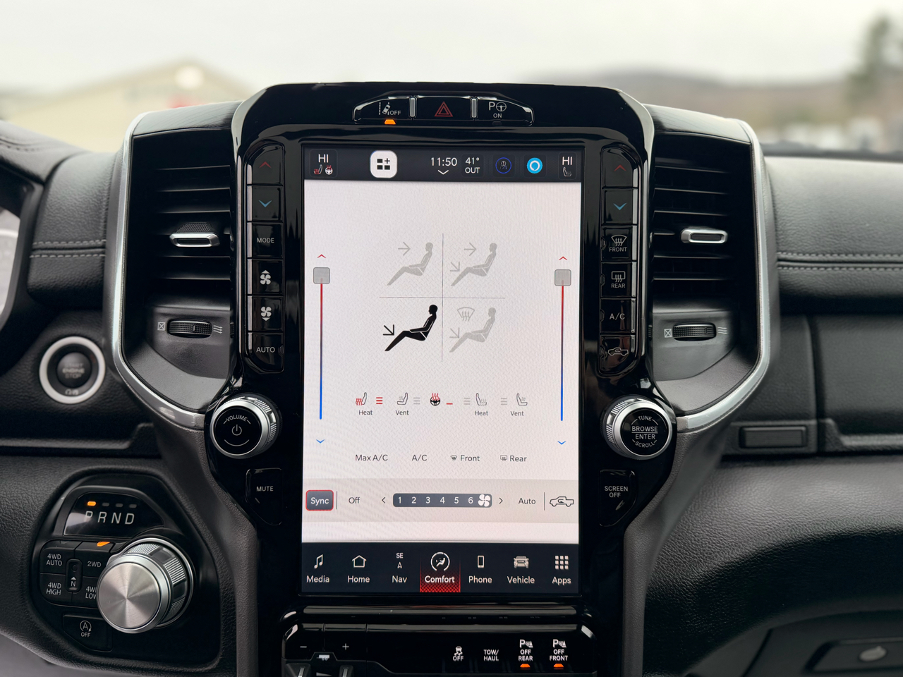 RAM 1500 Laramie Crew Cab SWB 4WD 2023