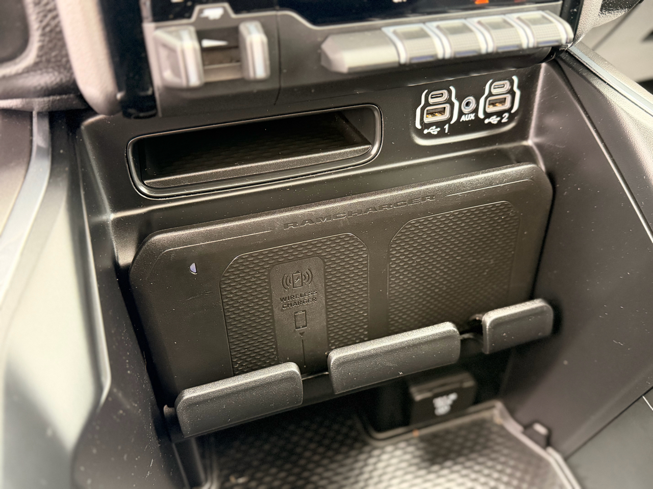 RAM 1500 Laramie Crew Cab SWB 4WD 2023