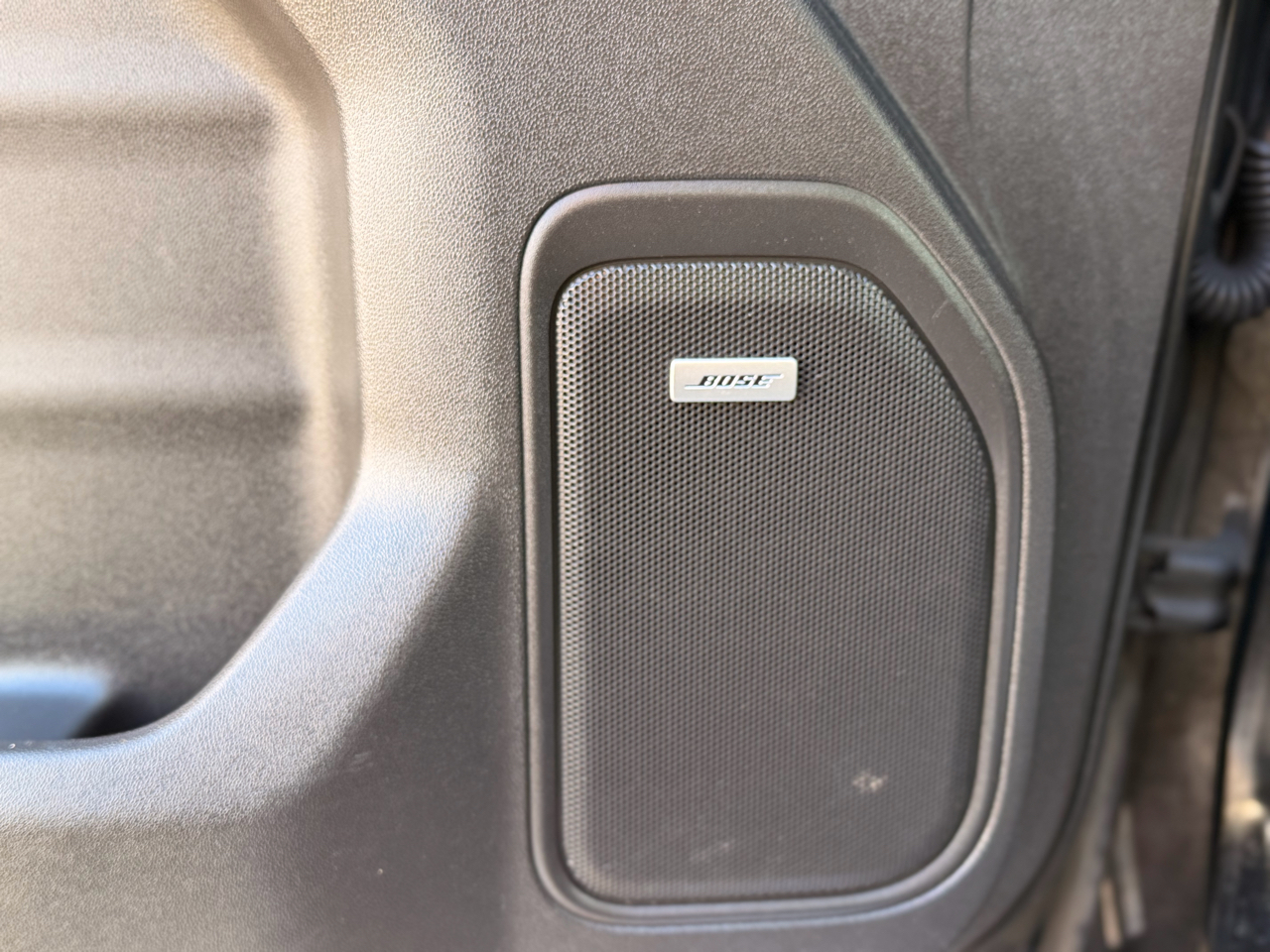 Chevrolet Silverado 1500 Limited LTZ Crew Cab 4WD 2022