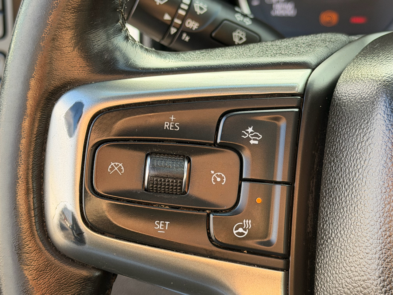 Chevrolet Silverado 1500 Limited LTZ Crew Cab 4WD 2022