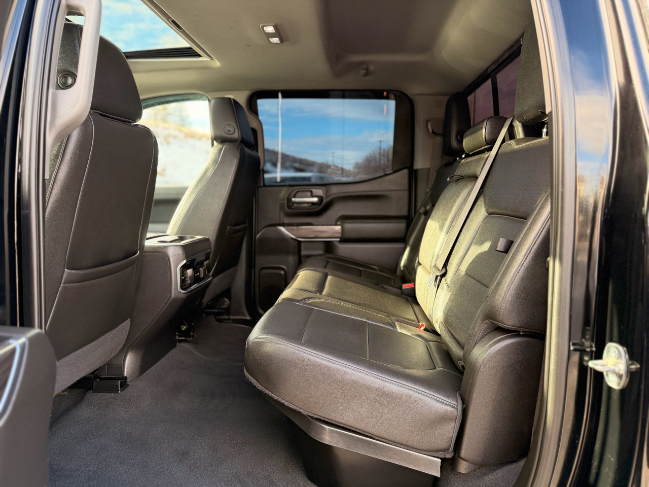 Chevrolet Silverado 1500 Limited LTZ Crew Cab 4WD 2022