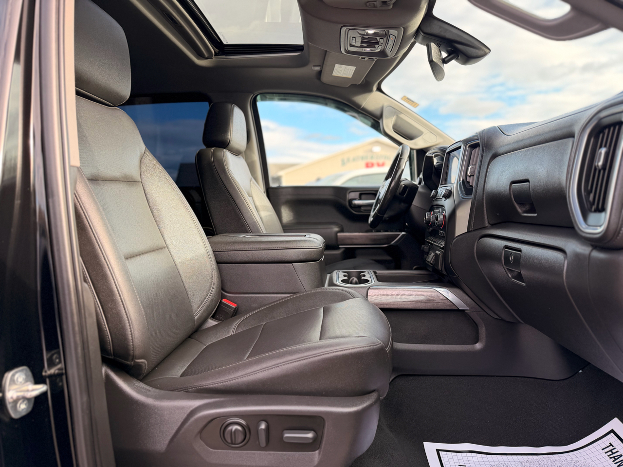 Chevrolet Silverado 1500 Limited LTZ Crew Cab 4WD 2022