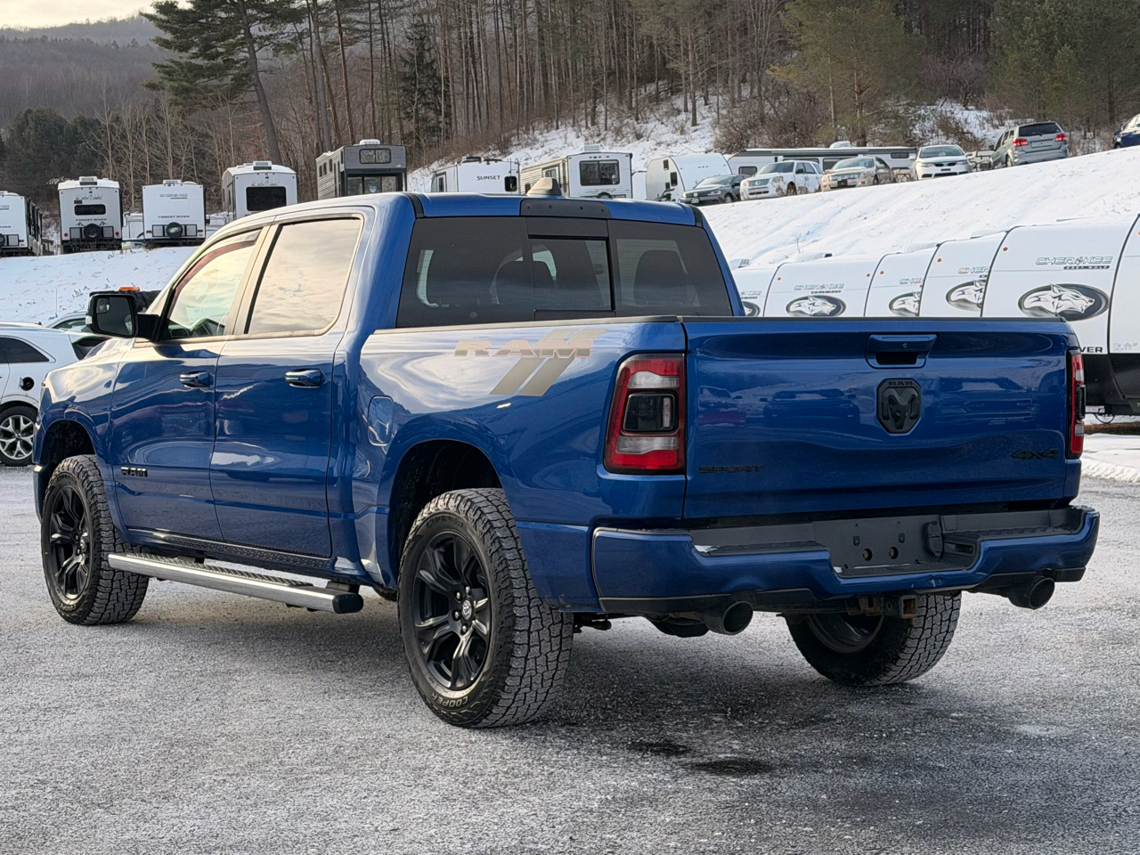 RAM 1500 Sport Crew Cab SB 4WD 2019