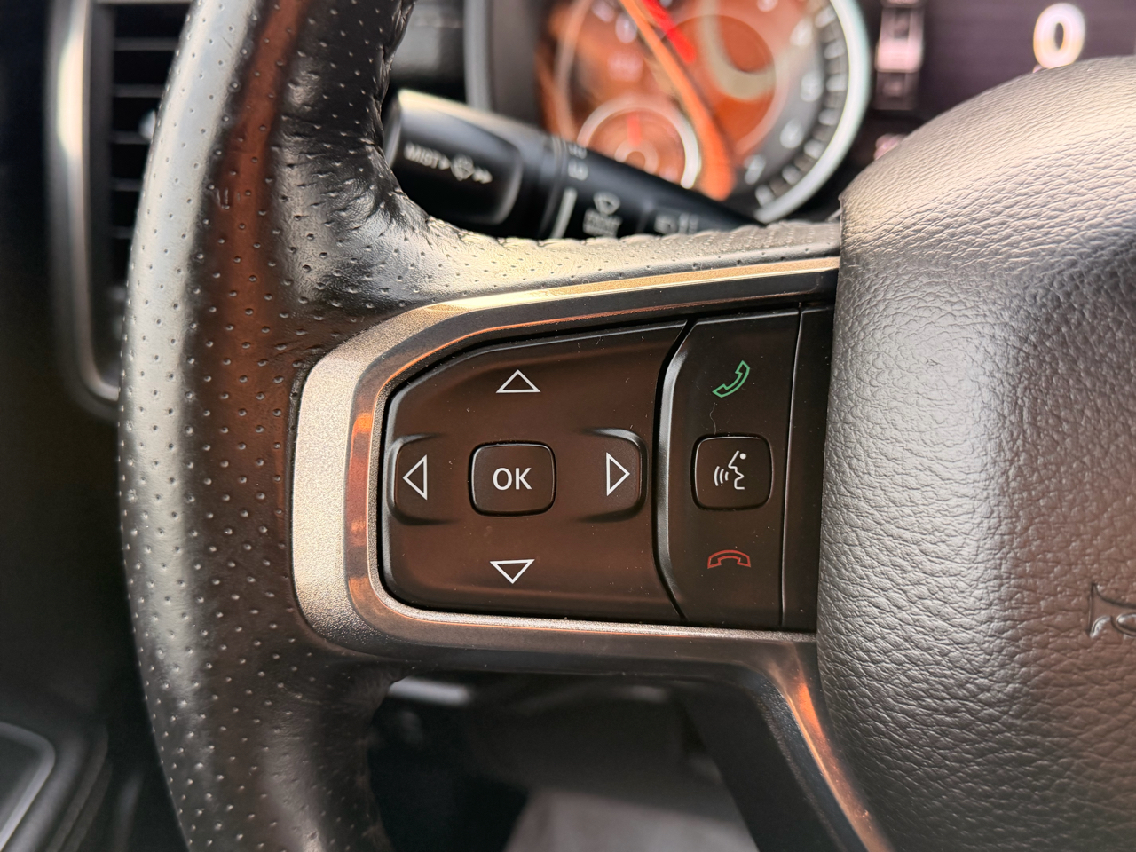 RAM 1500 Sport Crew Cab SB 4WD 2019