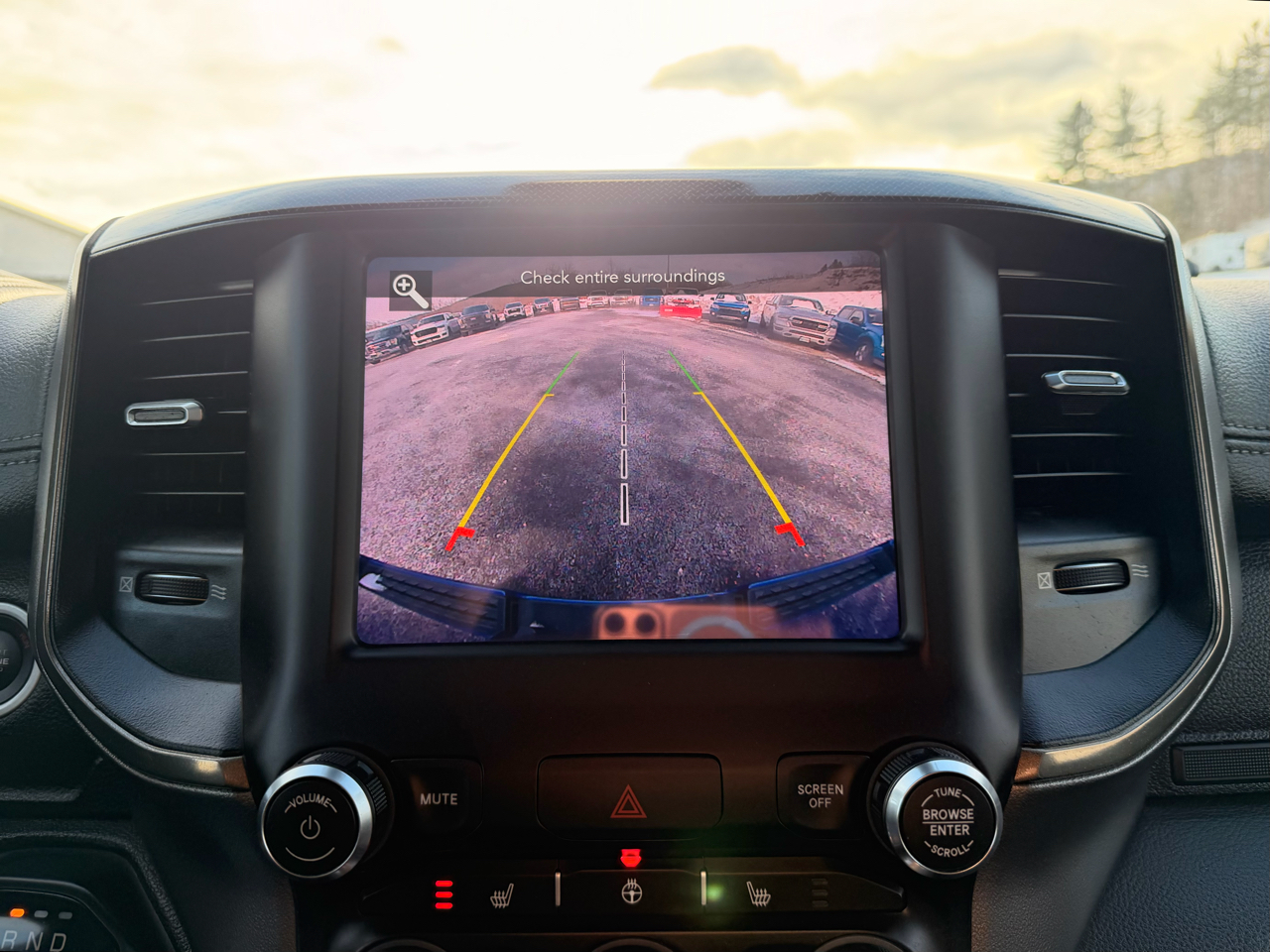 RAM 1500 Sport Crew Cab SB 4WD 2019