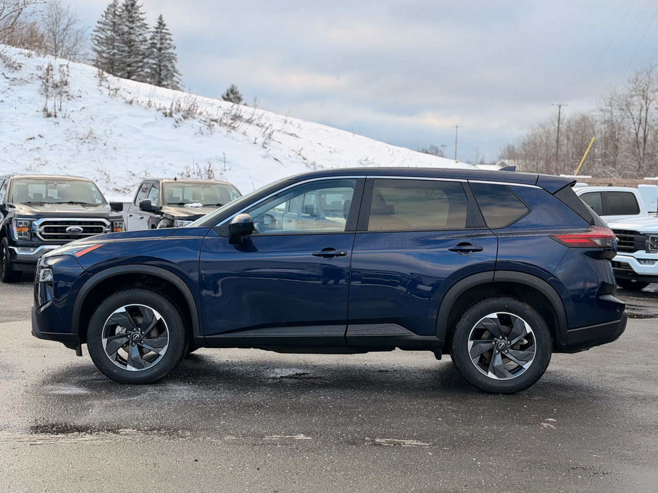 Nissan Rogue SV AWD 2025