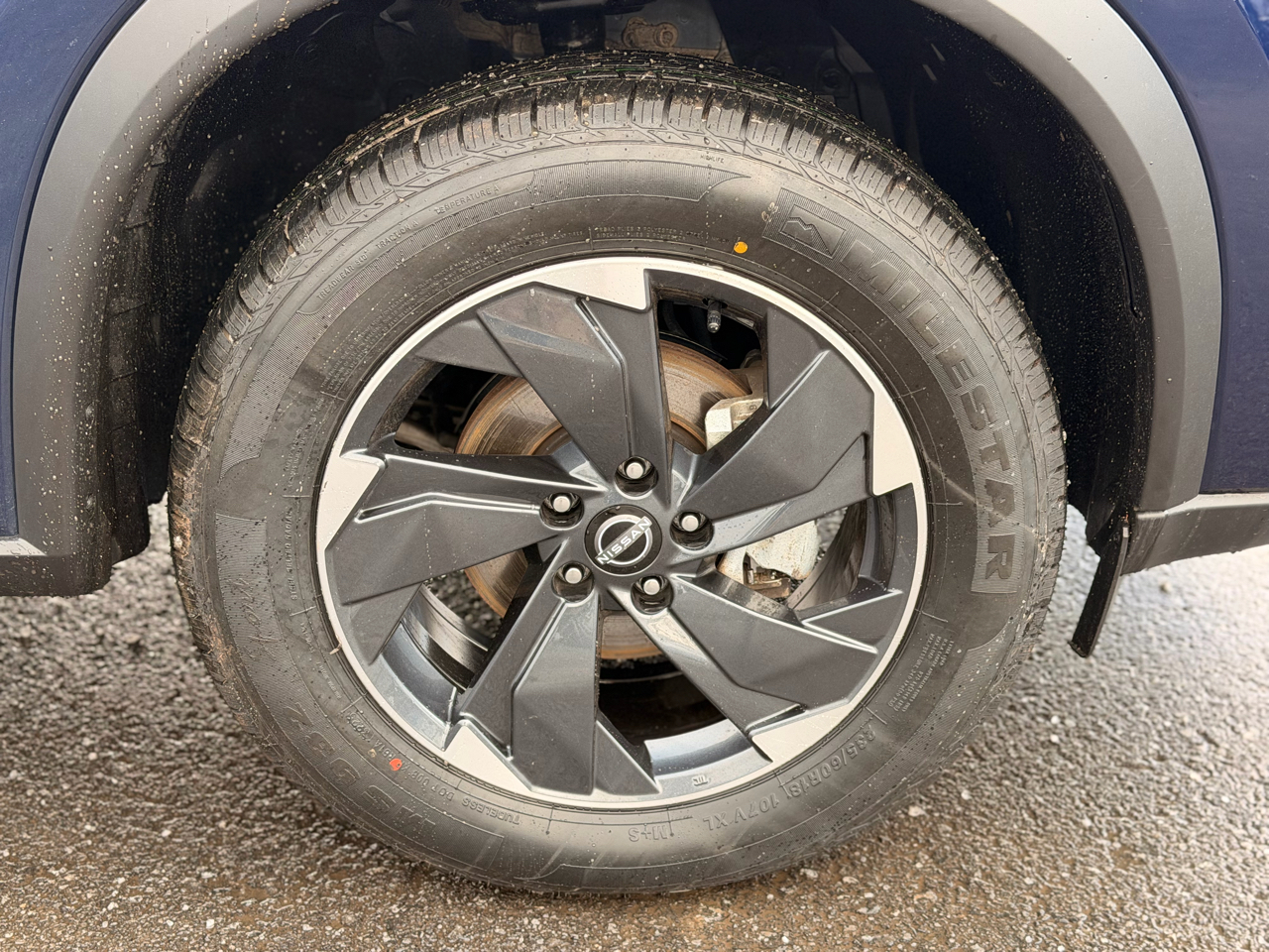 Nissan Rogue SV AWD 2025