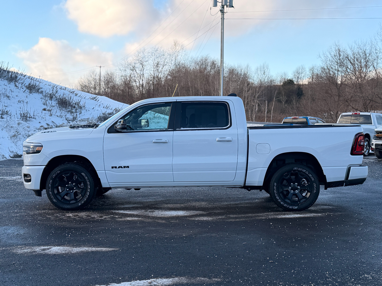 RAM 1500 Sport Crew Cab 4WD 2025