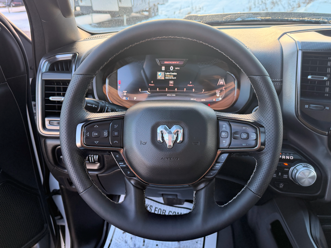 RAM 1500 Sport Crew Cab 4WD 2025