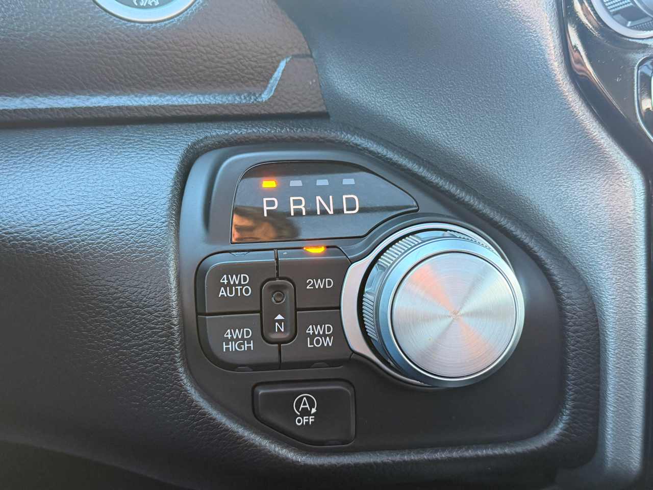 RAM 1500 Sport Crew Cab 4WD 2025