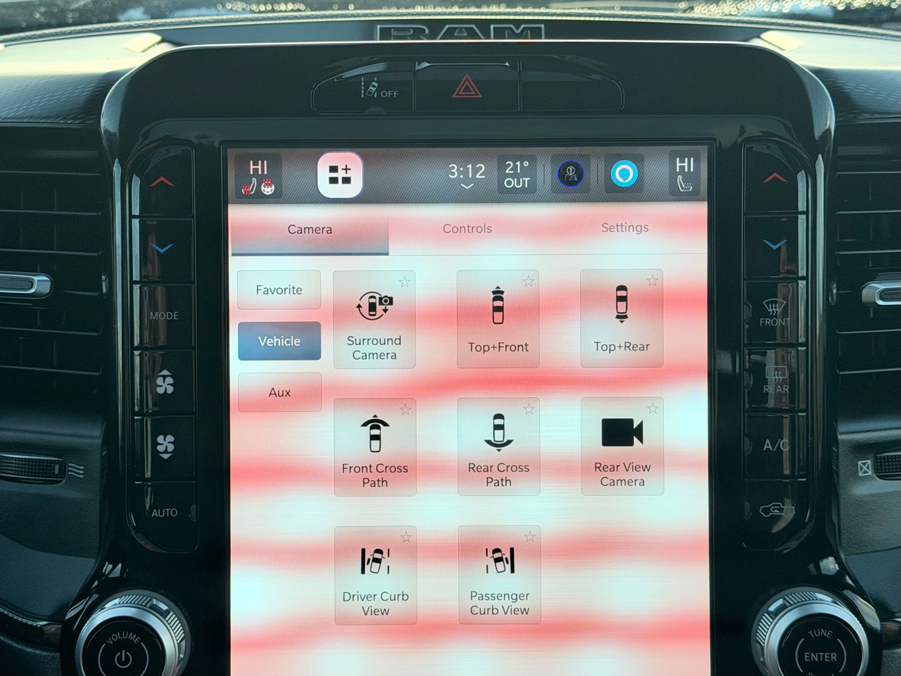 RAM 1500 Sport Crew Cab 4WD 2025