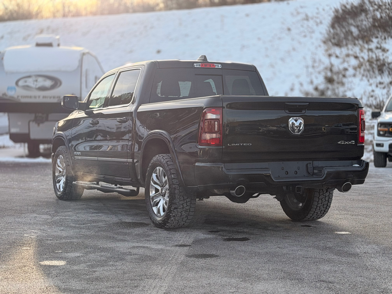 RAM 1500 Limited Crew Cab SWB 4WD 2024