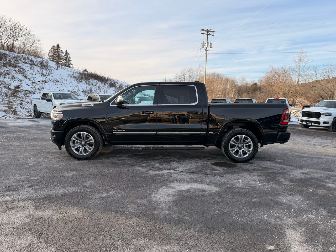 RAM 1500 Limited Crew Cab SWB 4WD 2024