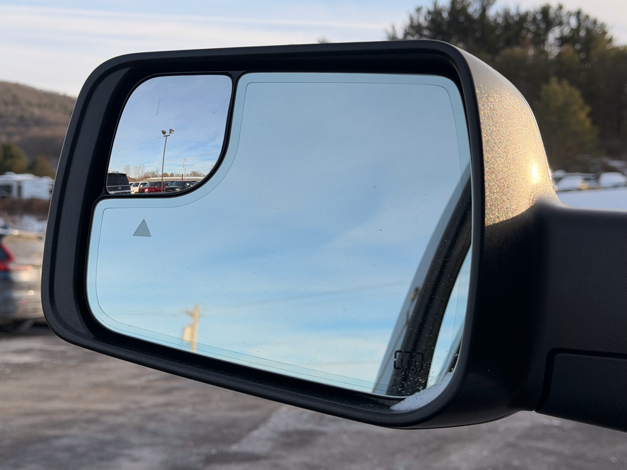 RAM 1500 Limited Crew Cab SWB 4WD 2024